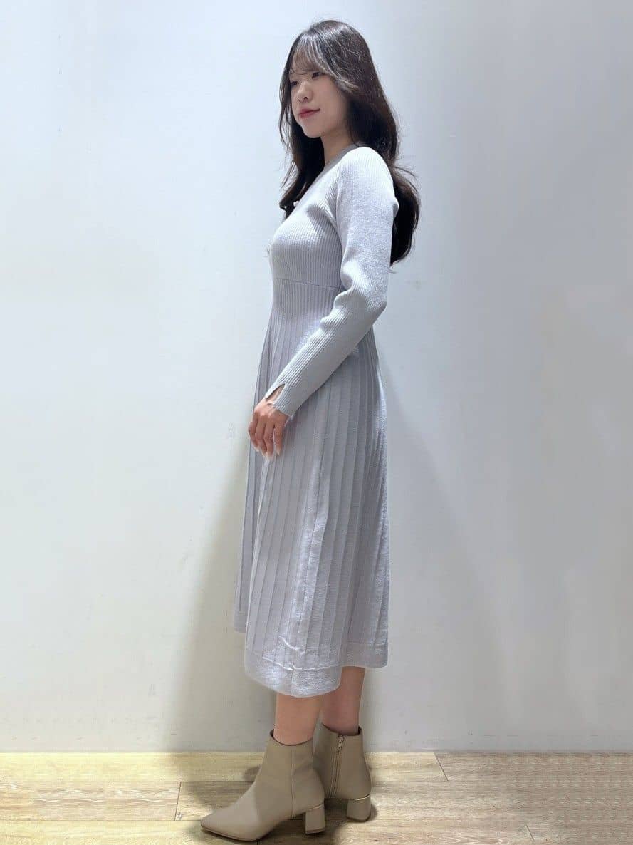 Mimさんの「index｜ラメフェザープルオーバーセット ニットワンピース【洗濯機OK】《XS～LL》」を使ったコーディネート