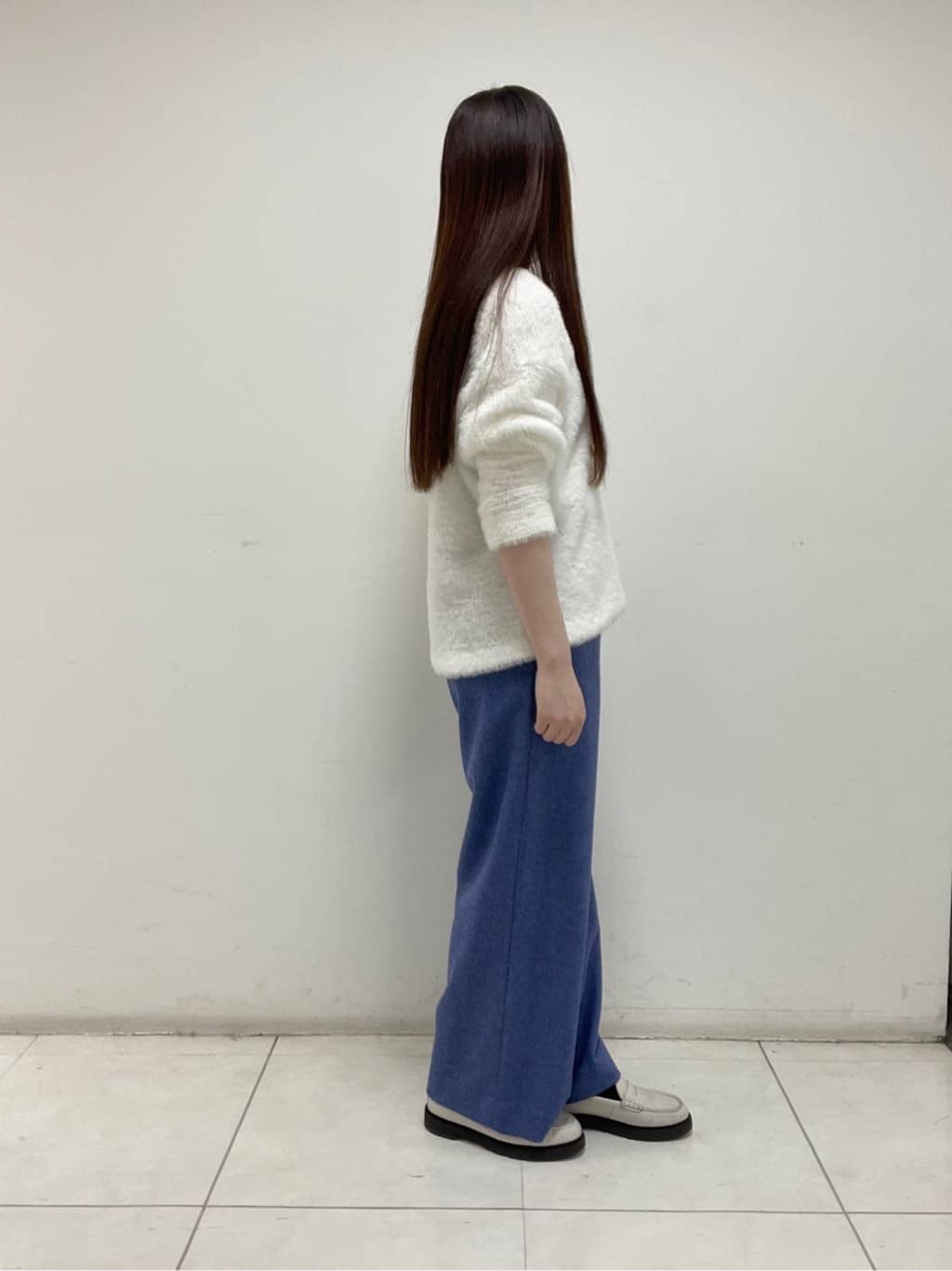 mさんの「INDIVI｜【褒められパンツ／ウール混】ウォームウール ワイドパンツ」を使ったコーディネート
