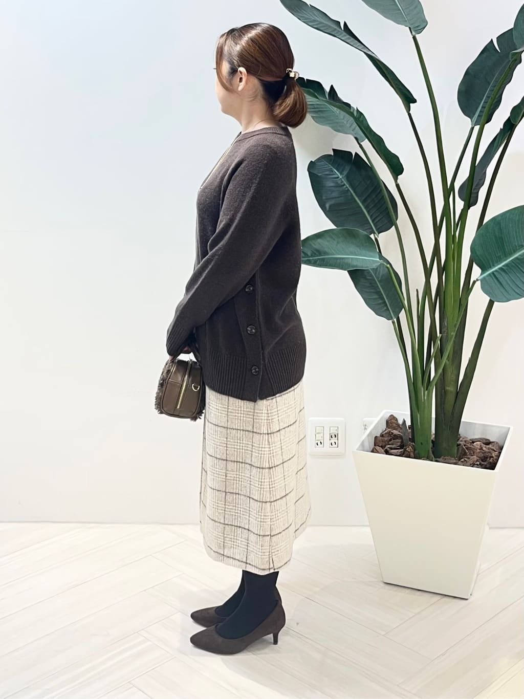 Tomoさんの「UNTITLED｜【名品／撥水／抗菌防臭】ショート丈リサイクルダウンコート」を使ったコーディネート