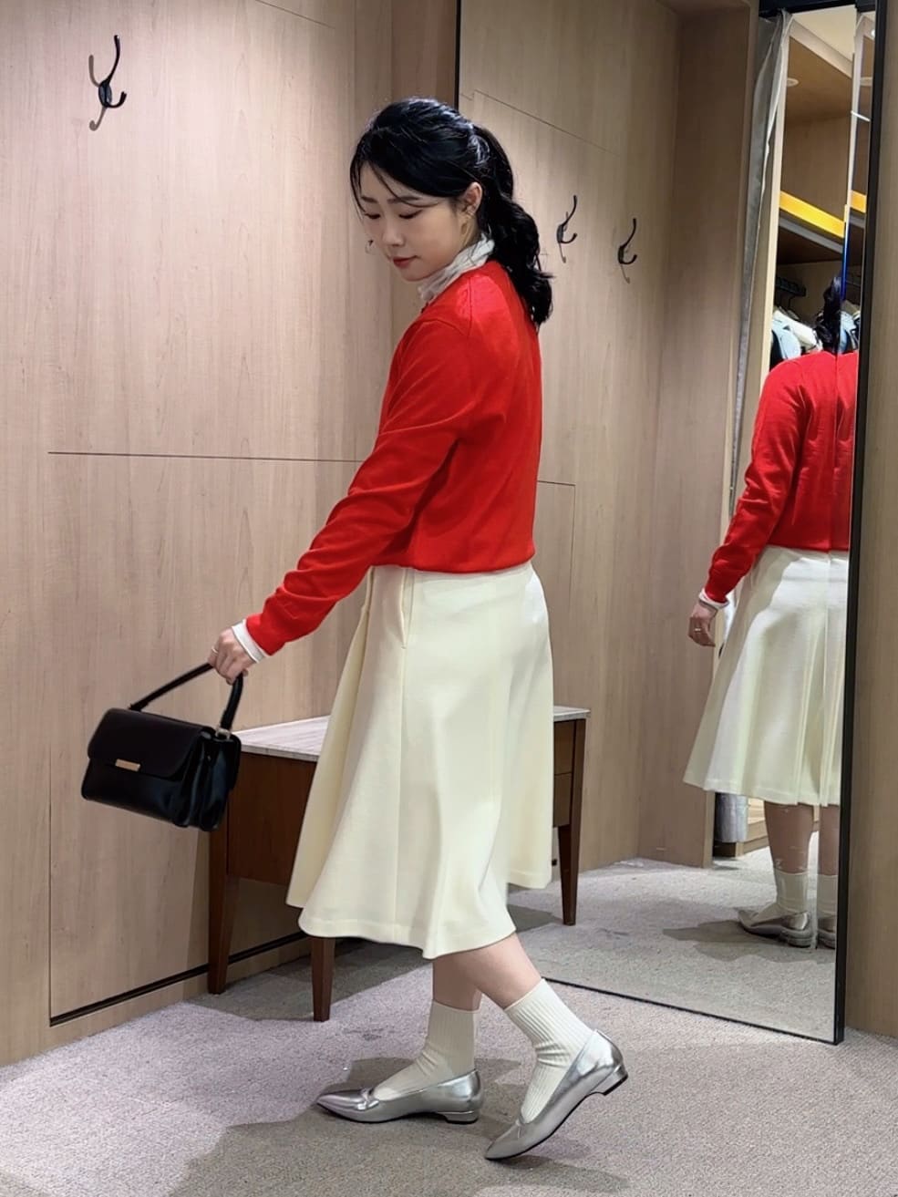 しょんさんの「UNTITLED｜【ハイネック/レイヤード/重ね着におすすめ】トリコットベロア シアーインナー」を使ったコーディネート