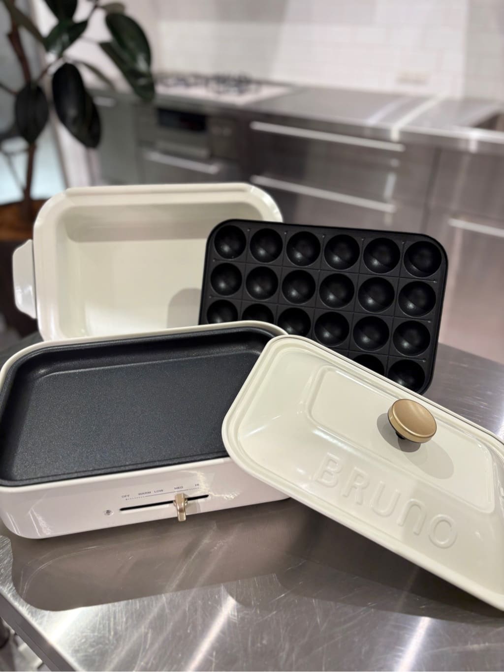 muuさんの「212 KITCHEN STORE｜コンパクトホットプレート　ＷＨ ＜BRUNO ブルーノ＞」を使ったコーディネート