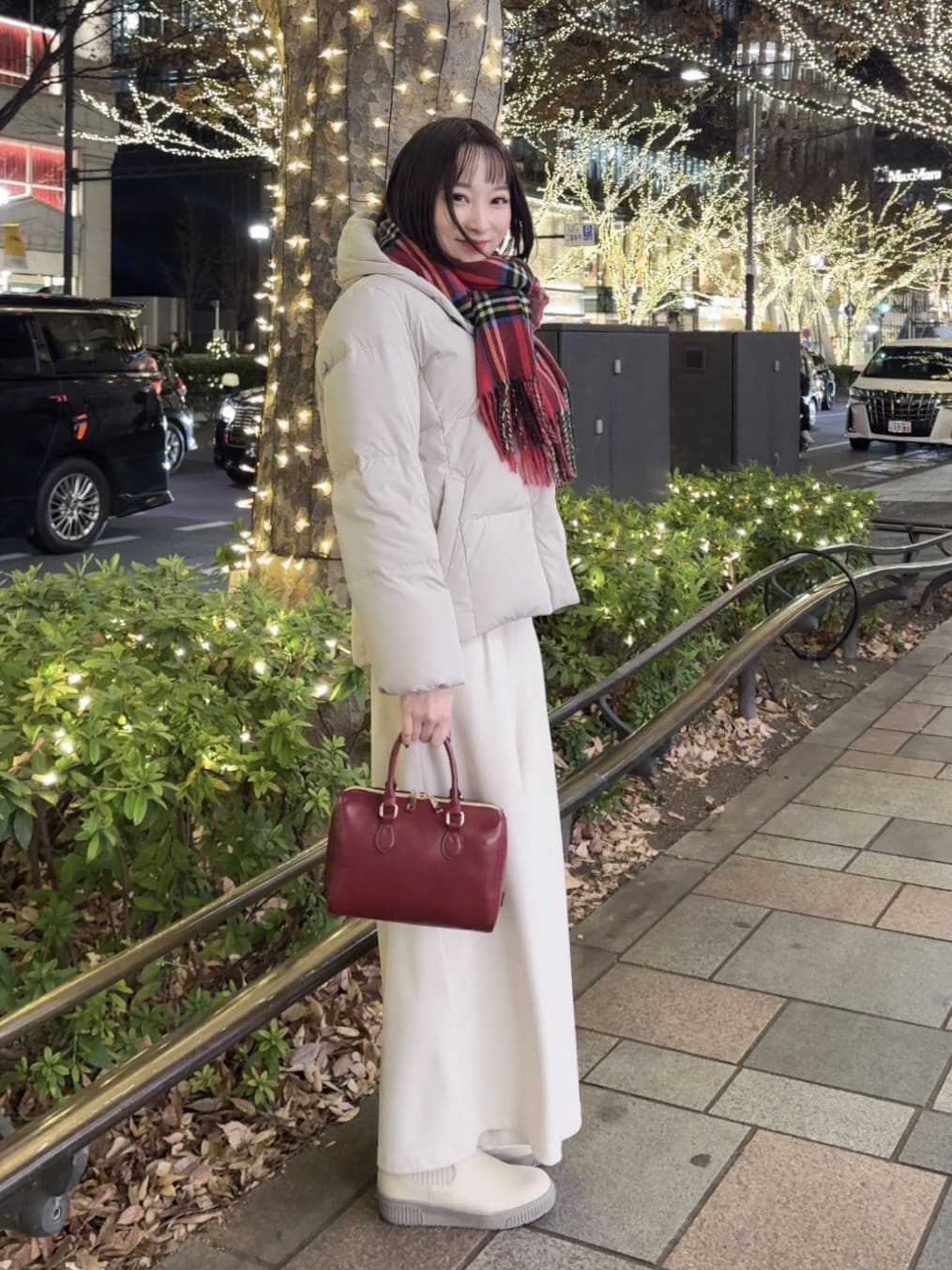 𝐜𝐡𝐢𝐤𝐚さんの「SHOO･LA･RUE｜【撥水/洗える】ショートフーディーダウン」を使ったコーディネート