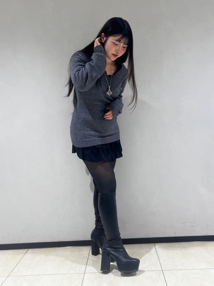 叶芽さんの「ESPERANZA｜【ラク盛り/約12cm】ラク盛り厚底ロングブーツ」を使ったコーディネート