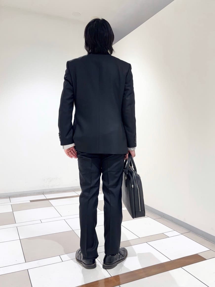 及川さんの「TAKEO KIKUCHI｜【Made in JAPAN】矢絣（やがすり）スーツ／スリーピース対応」を使ったコーディネート