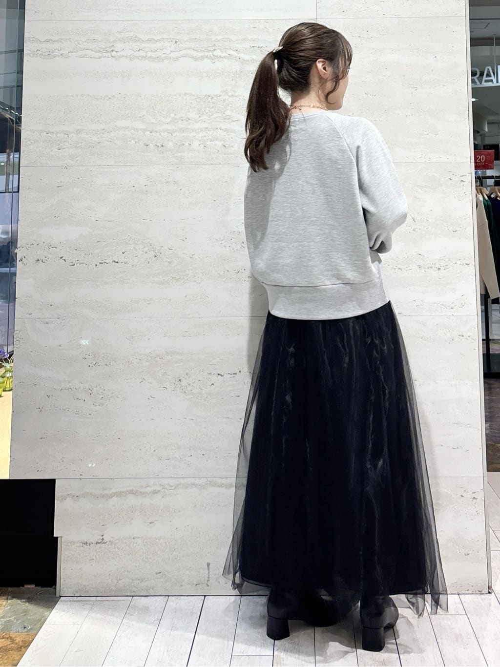かほさんの「OPAQUE.CLIP｜【2WAY】オイル調合皮チェーンハンドルムーンミドルバッグ」を使ったコーディネート
