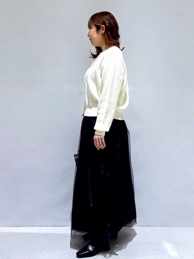 ゆきちさんの「OPAQUE.CLIP｜アシンメトリーボタンカーディガン【洗濯機OK】」を使ったコーディネート