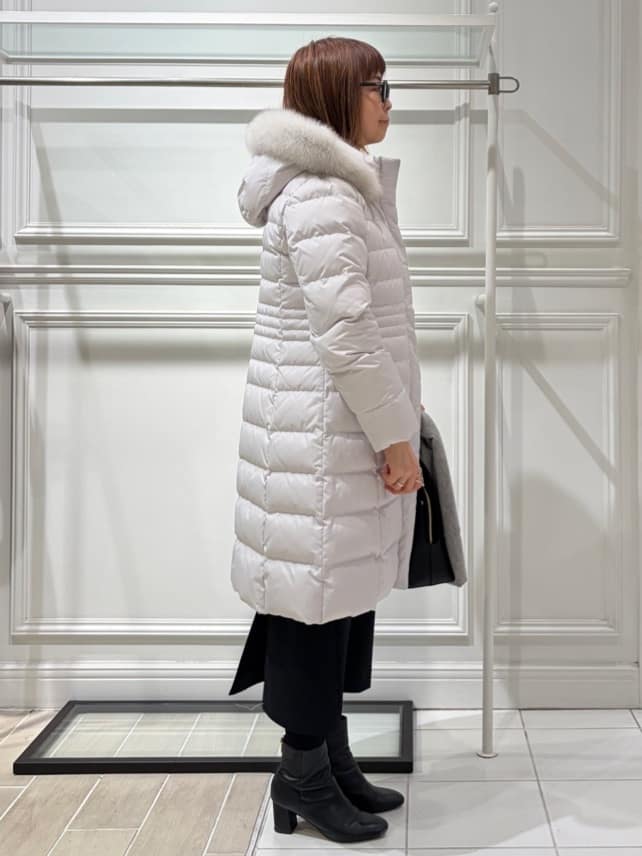 AKKOさんの「UNTITLED｜【はっ水機能/フード取り外し可/防寒】ロングダウンコート」を使ったコーディネート