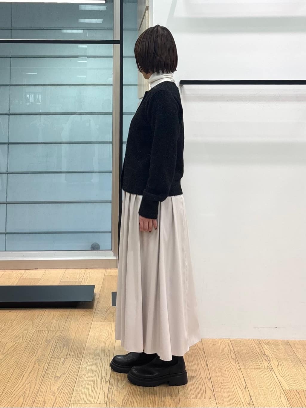asamiさんの「INDIVI｜【洗える】ラメニットカーディガン」を使ったコーディネート