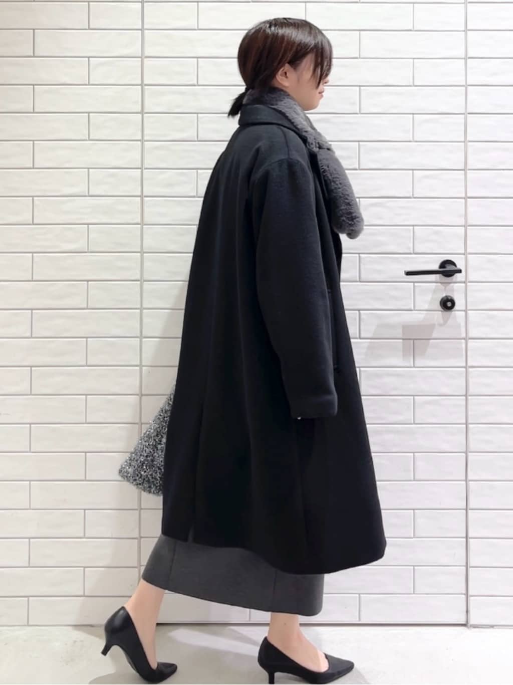 しおりさんの「OPAQUE.CLIP｜カシミヤブレンドウールチェスターコート」を使ったコーディネート