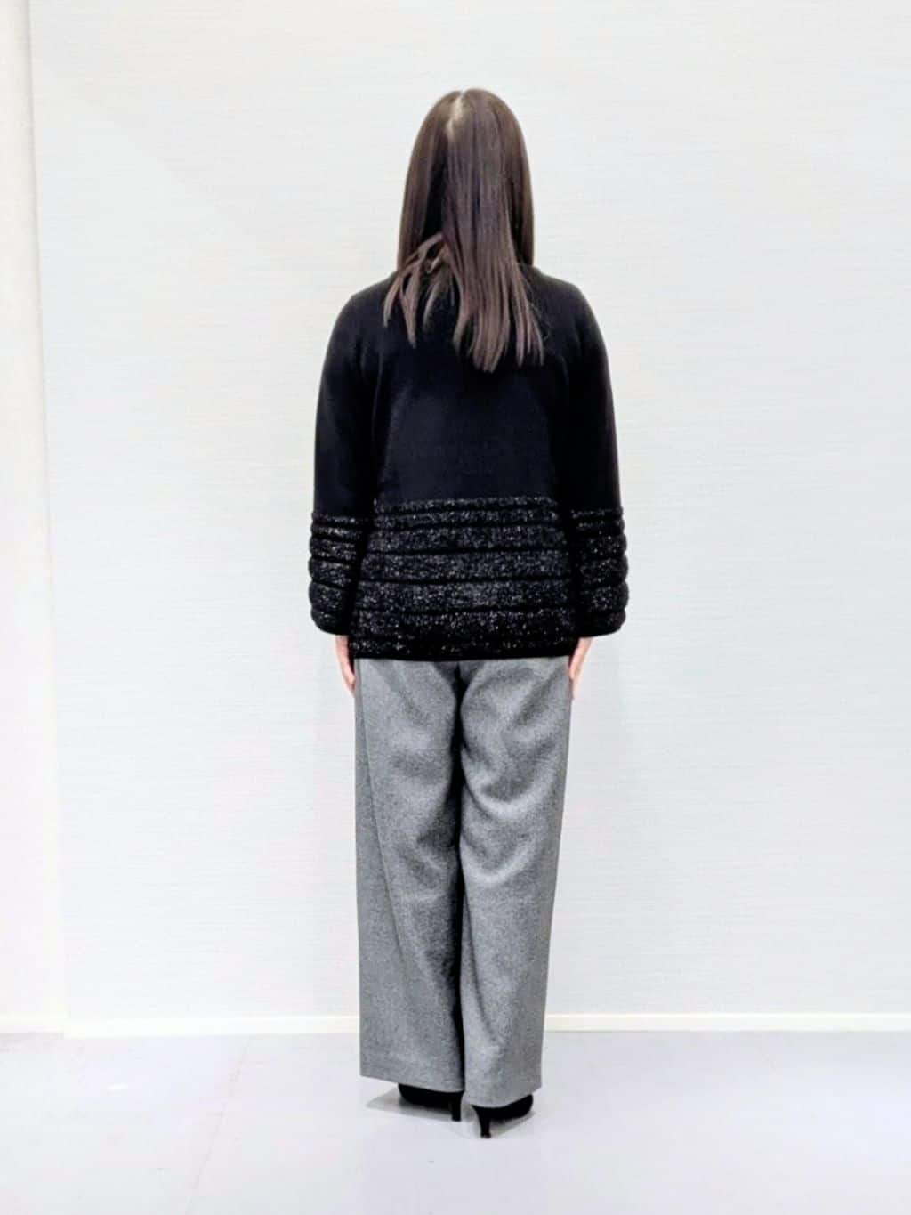 makkyさんの「UNTITLED｜【手洗い可】ラメフェザーデザイン ニットトップス」を使ったコーディネート