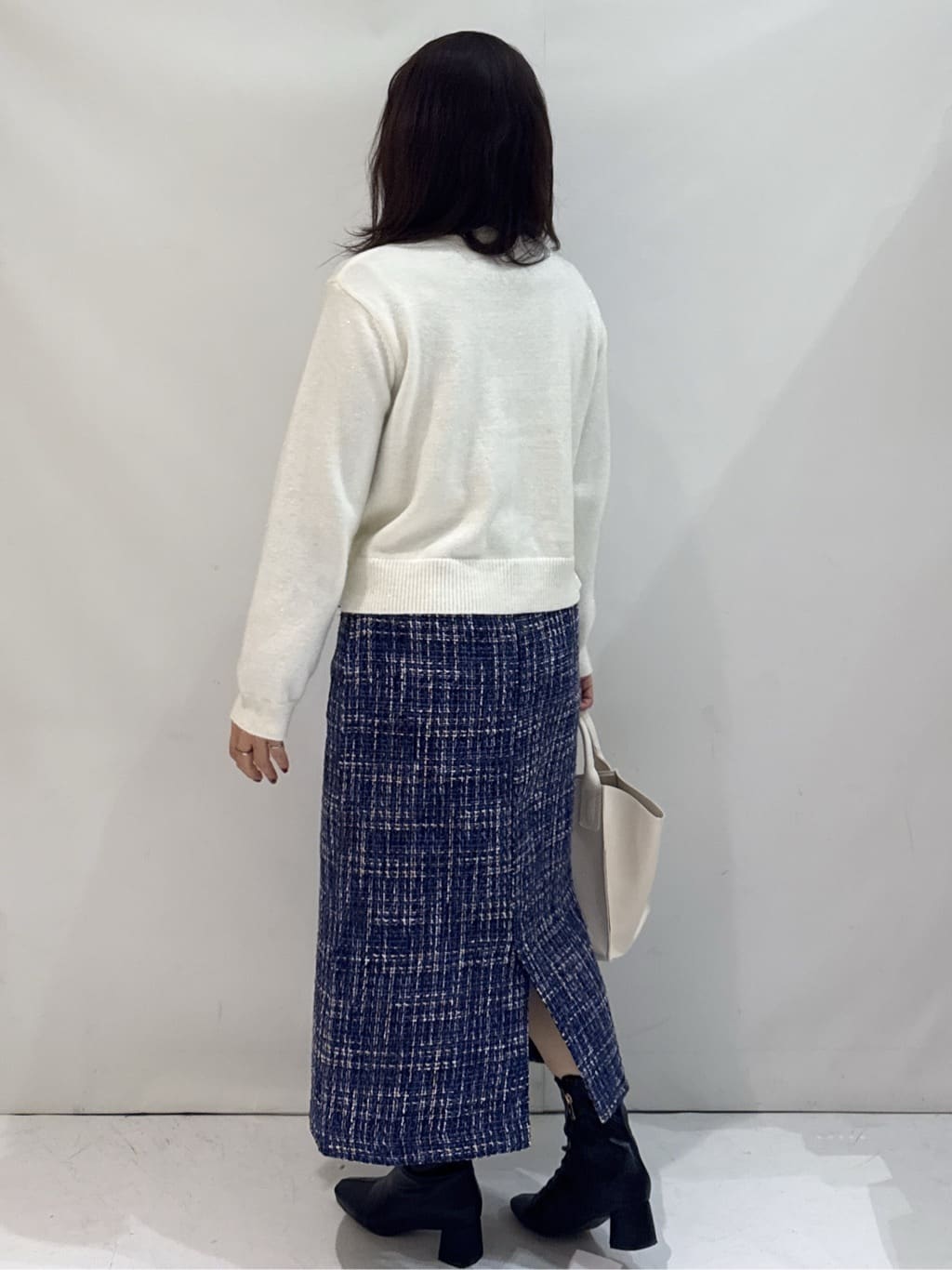 nakkoさんの「OPAQUE.CLIP｜金ボタンラメニットカーディガン【洗濯機OK】」を使ったコーディネート