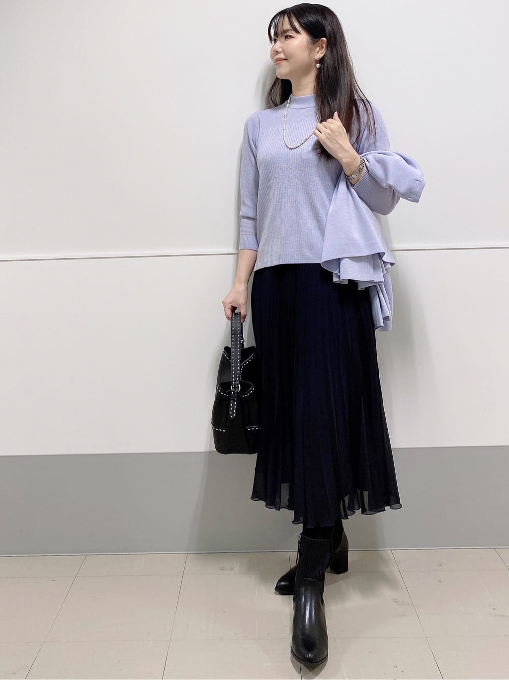 アースさんの「Reflect｜【選べる5色／アンサンブル可】プチハイネックリブニット」を使ったコーディネート
