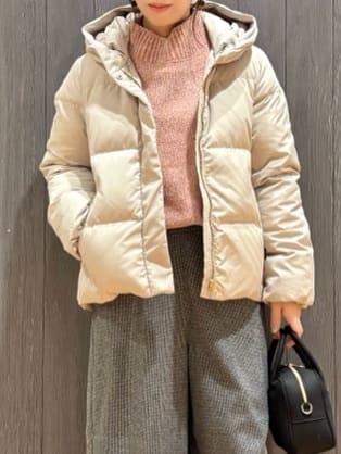 meiさんの「SHOO･LA･RUE｜【撥水/洗える】ショートフーディーダウン」を使ったコーディネート
