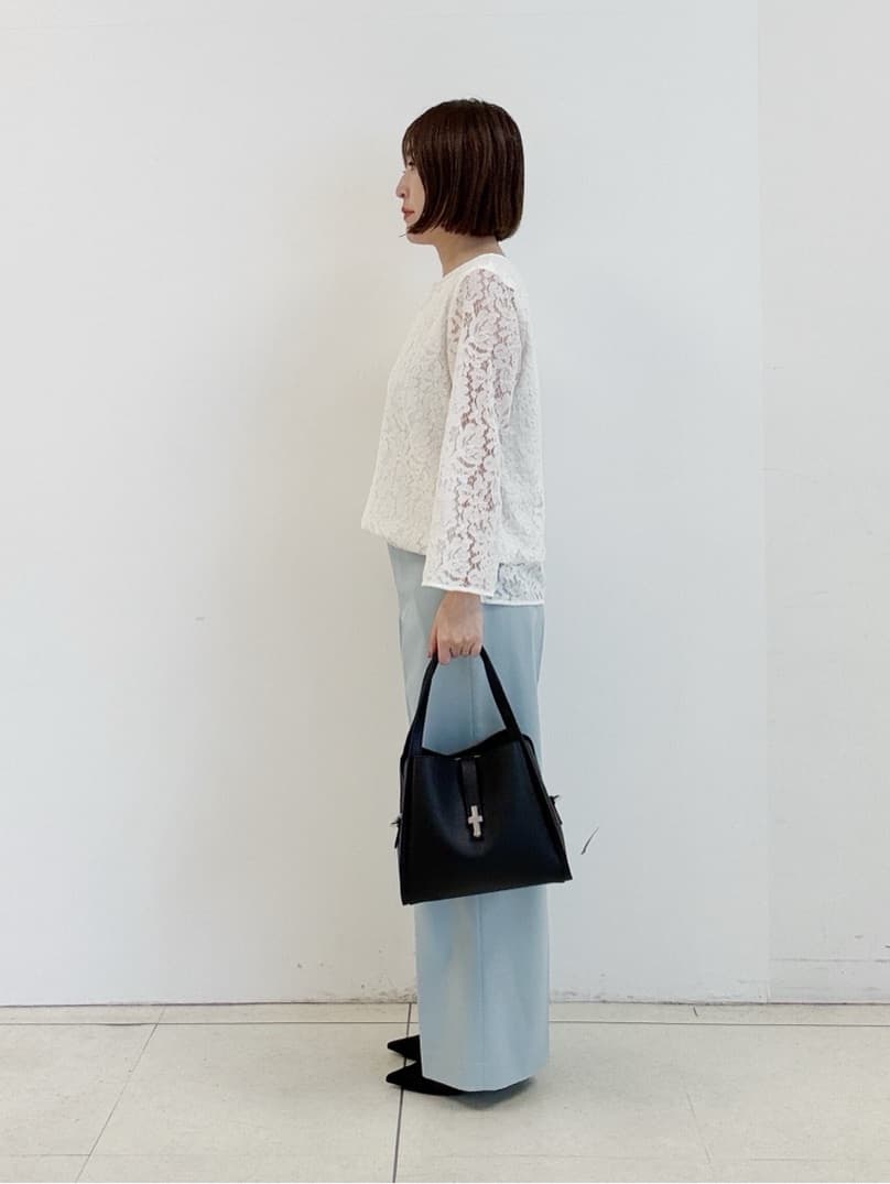 yoshiyaさんの「INDIVI｜【新作褒められパンツ】快温ワイドパンツ」を使ったコーディネート