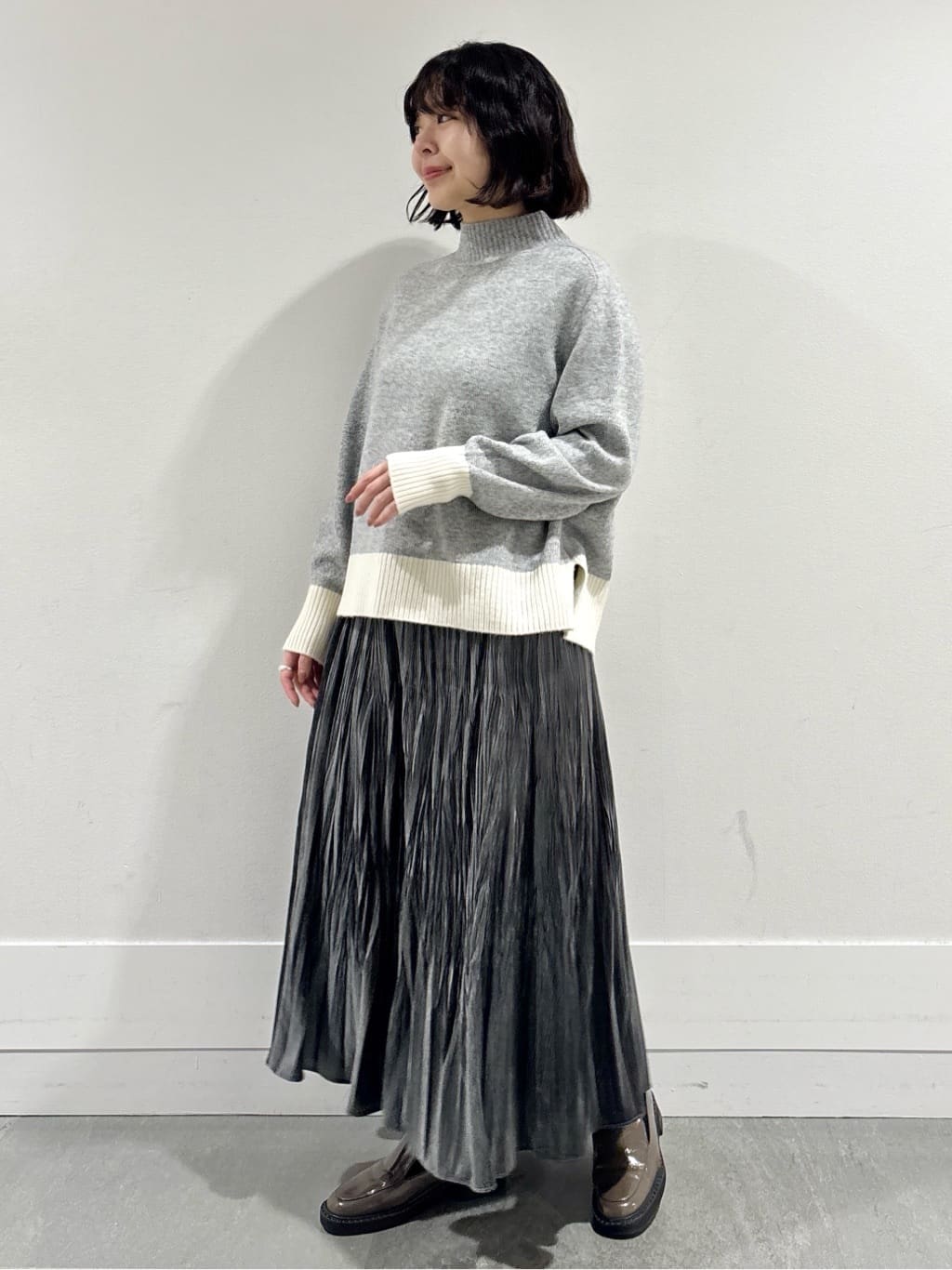 モエカさんの「UNTITLED｜【8色展開/洗える】ウールカシミヤ ハイネックニット」を使ったコーディネート