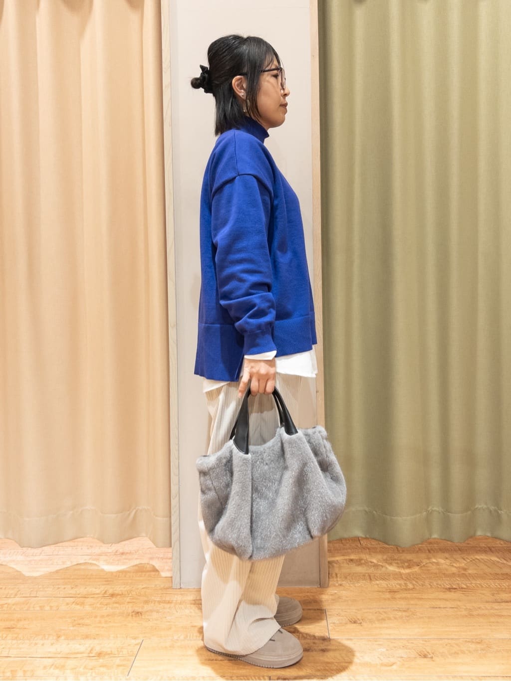 Kawa-sanさんの「SHOO･LA･RUE｜【2点セット/洗濯機可/S-LL】着回しがきく もちもちハイネックニット+裾シャツインナー」を使ったコーディネート