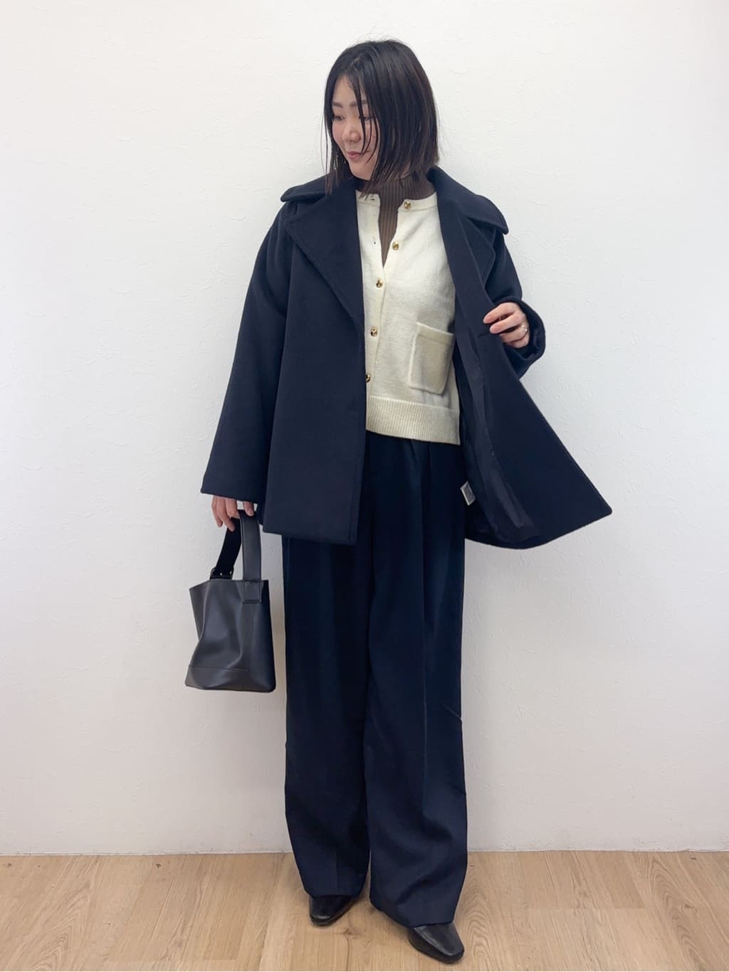 Takeさんの「OPAQUE.CLIP｜カシミヤブレンドウールミドルピーコート」を使ったコーディネート