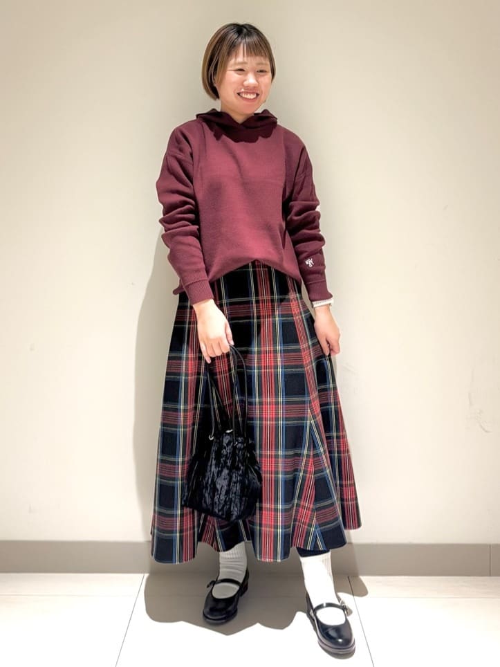 Liriさんの「Dessin｜【洗える】チェック柄起毛フレアスカート」を使ったコーディネート