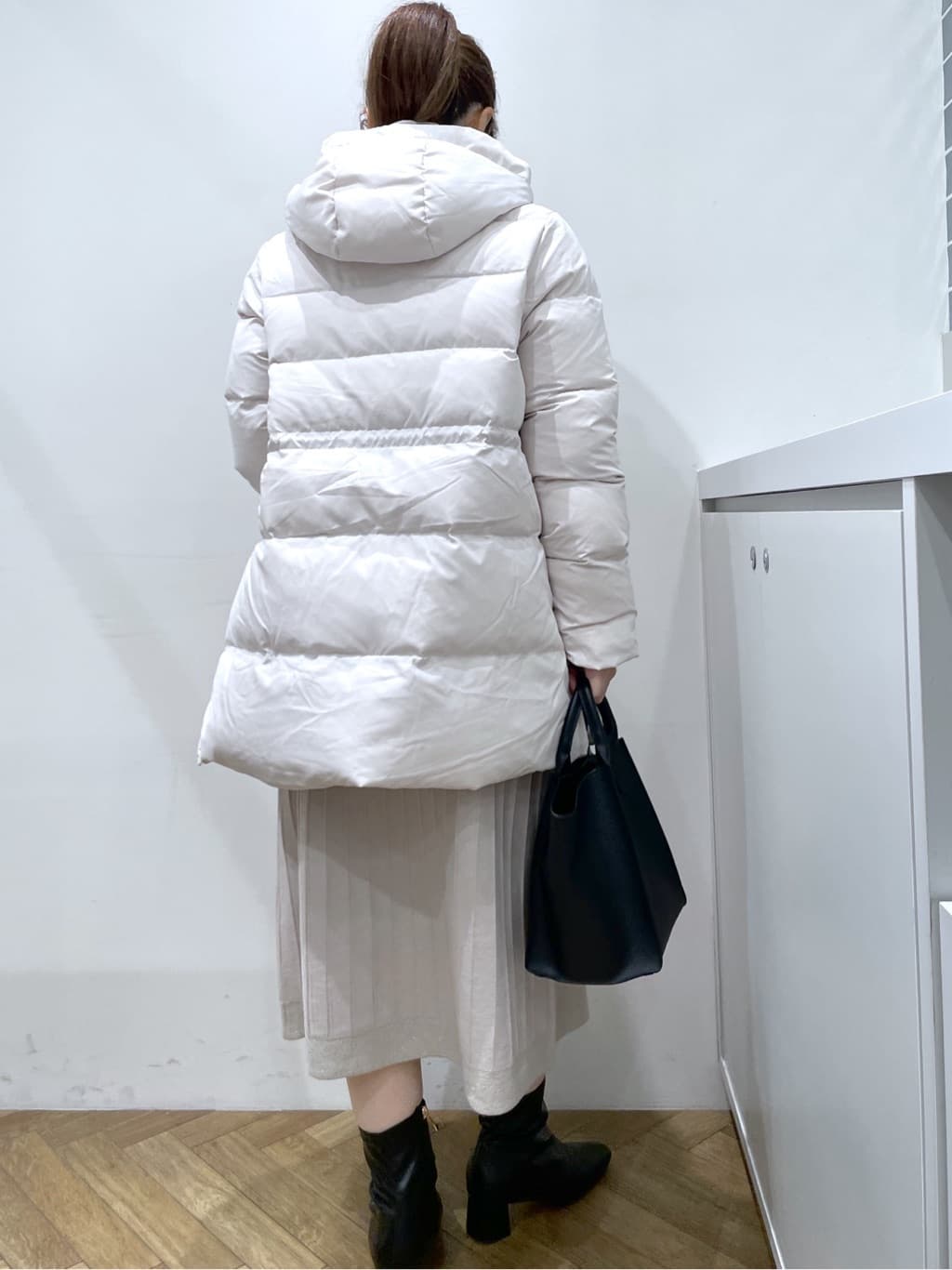 Junさんの「index｜KAWADAダウンドロストミドルコート【撥水／洗濯機OK／2WAY／静電気防止裏地】《XS～3L》」を使ったコーディネート