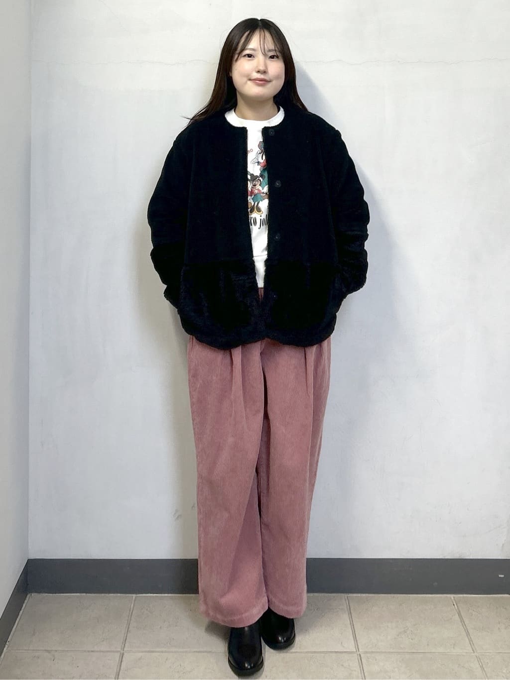 sayaさんの「OPAQUE.CLIP｜フェイクボア切替ショートコート」を使ったコーディネート