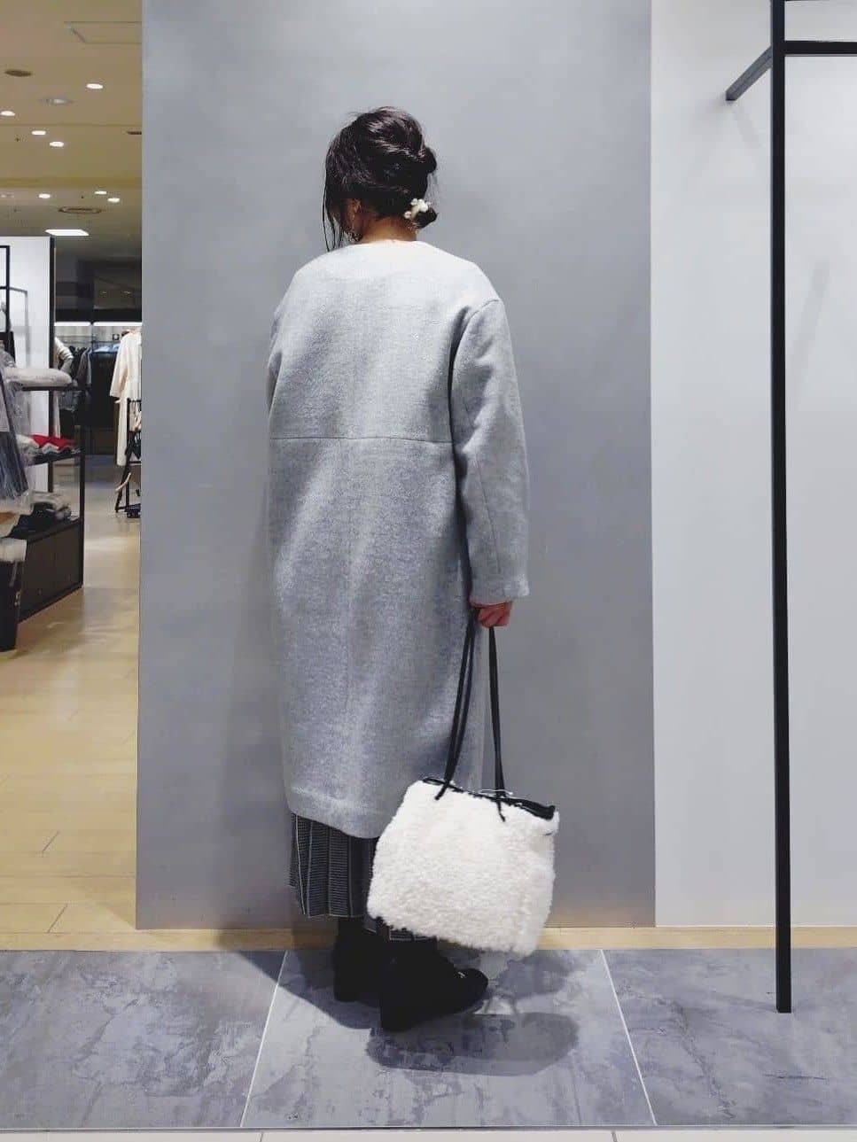 TOMOMIさんの「INDIVI｜【軽量／ウール混】ライトフォルム ロングコート」を使ったコーディネート
