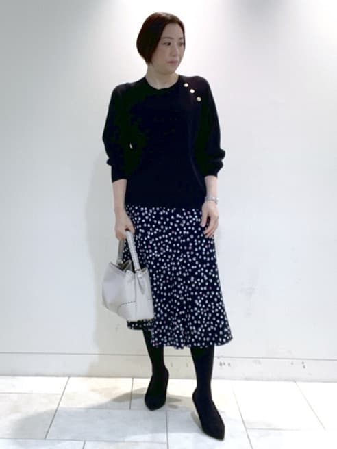 フミさんの「Reflect｜【ゆったり着られる◎】ラグランスリーブニット」を使ったコーディネート