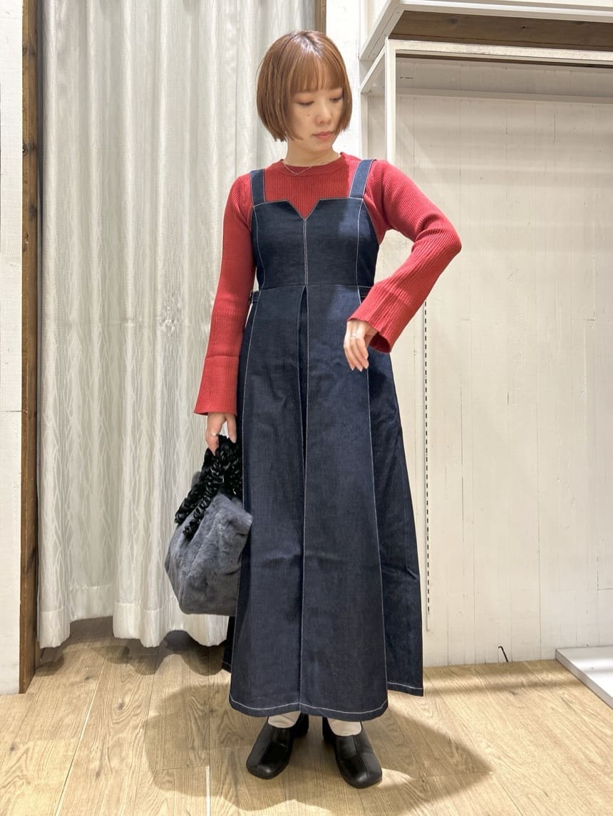 ga_riさんの「THE SHOP TK｜シーズンレスで着られる デニムステッチジャンスカ」を使ったコーディネート