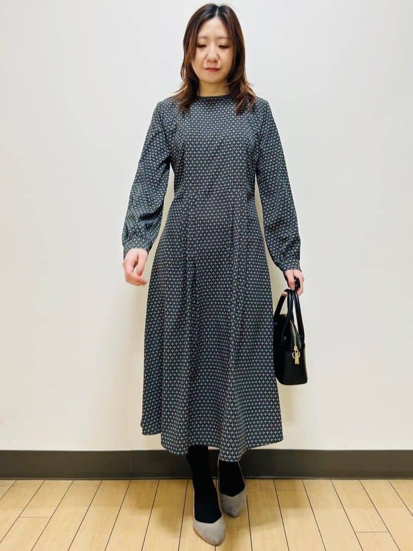miiiさんの「Reflect｜【通勤/お出かけ◎】ジオメプリントクラシカルワンピース」を使ったコーディネート