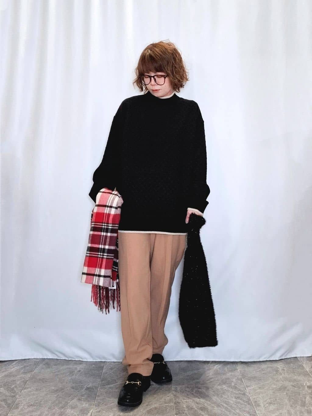 ぬーさんの「SHOO･LA･RUE｜【洗濯機可/S-LL】美脚見え あったか裏起毛 テーパードパンツ」を使ったコーディネート