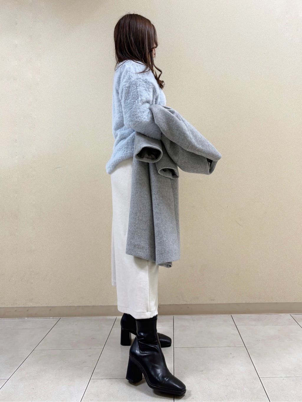 kahoさんの「INDIVI｜【洗える】エアリーシャギートップス」を使ったコーディネート