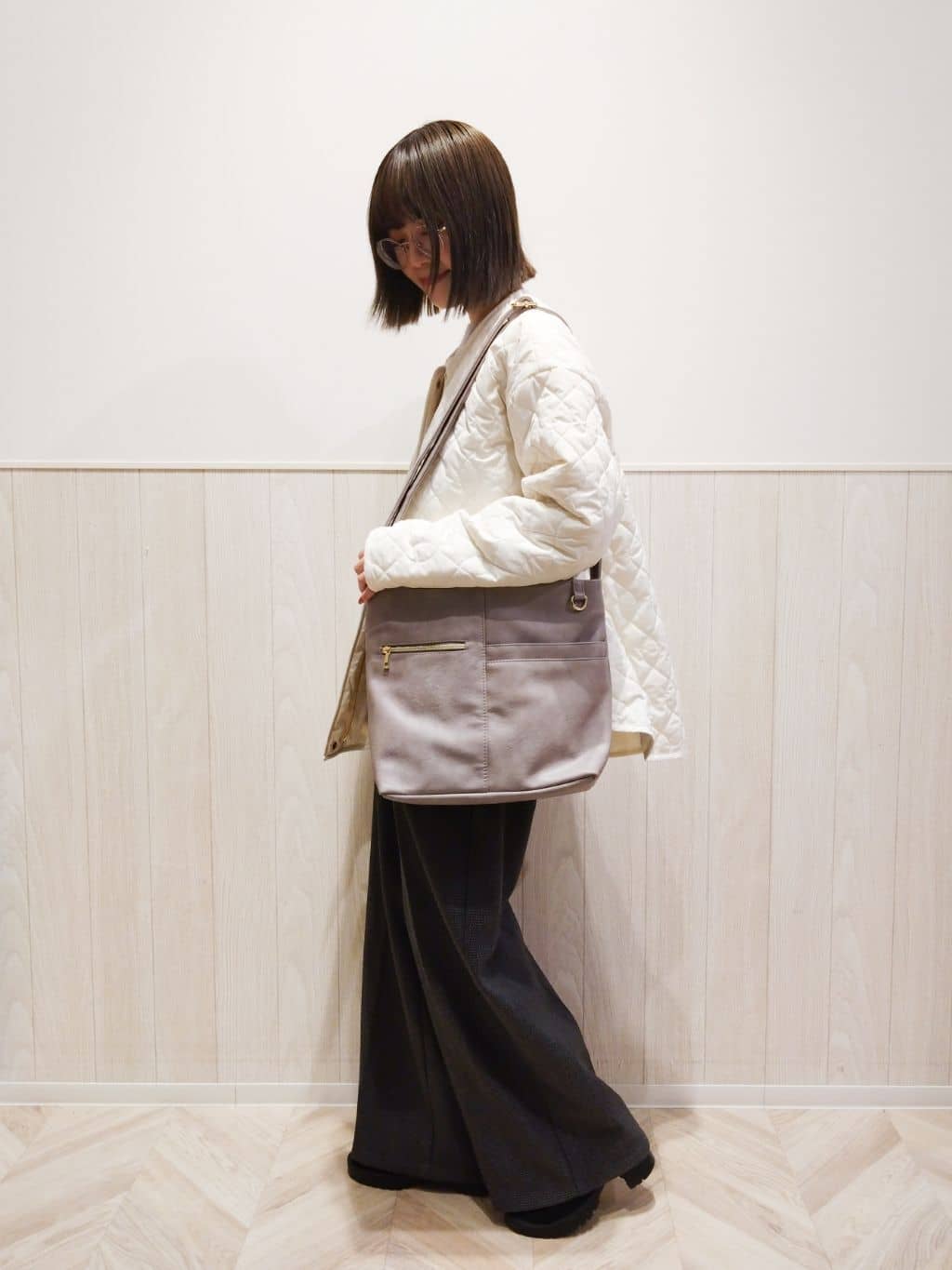 Suzuさんの「SHOO･LA･RUE｜【8ポケット】フロント切替 ショルダーバッグ」を使ったコーディネート