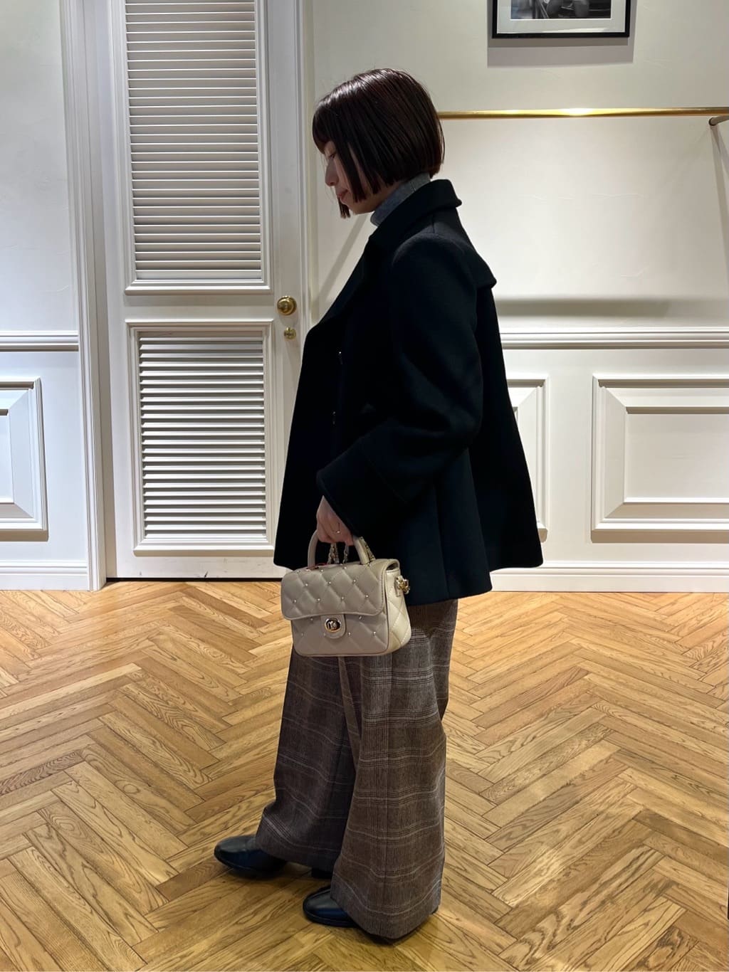 つじ まこさんの「DRESSTERIOR｜◆ショートブーツ」を使ったコーディネート