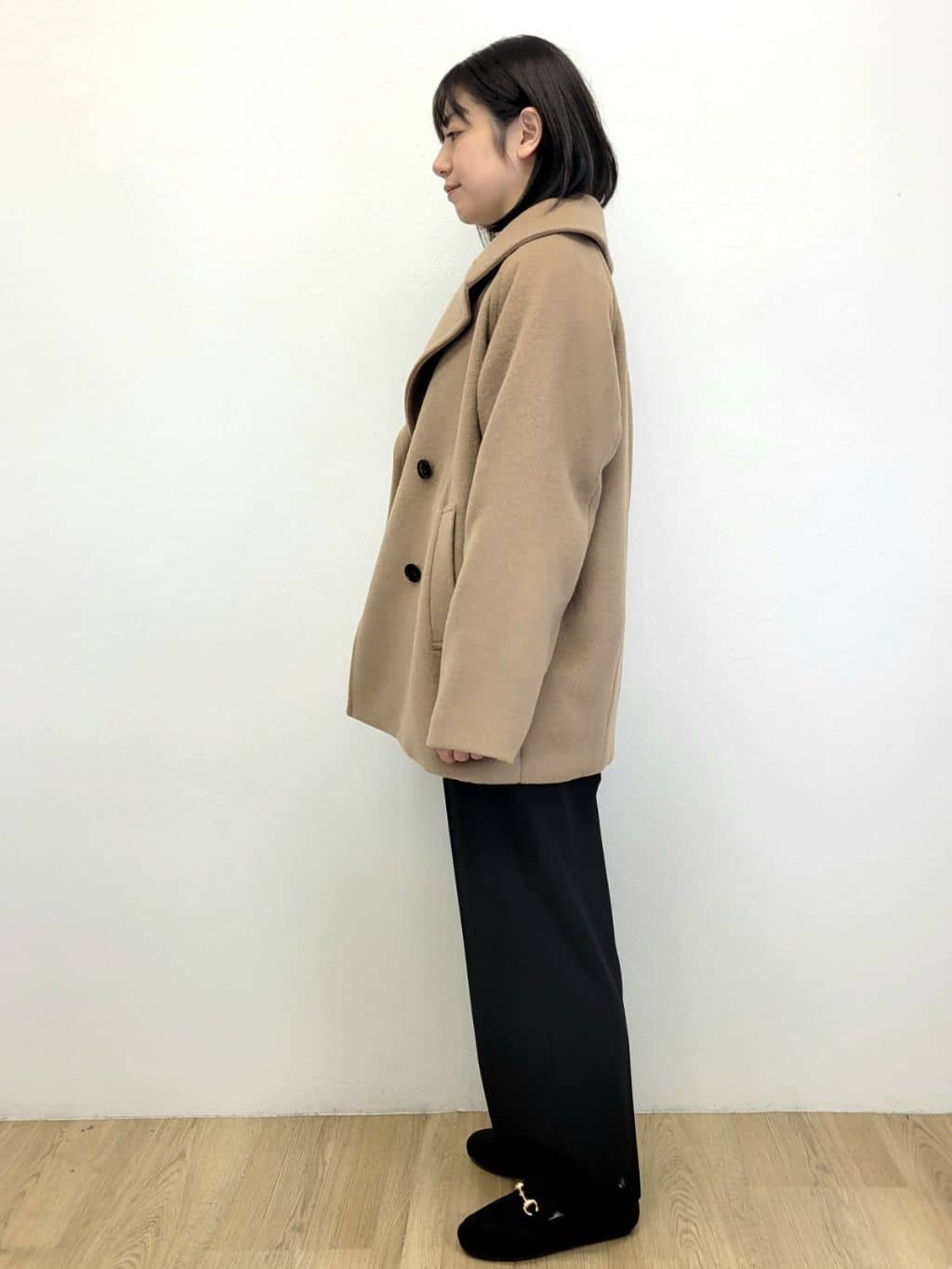 LISAさんの「OPAQUE.CLIP｜カシミヤブレンドウールミドルピーコート」を使ったコーディネート
