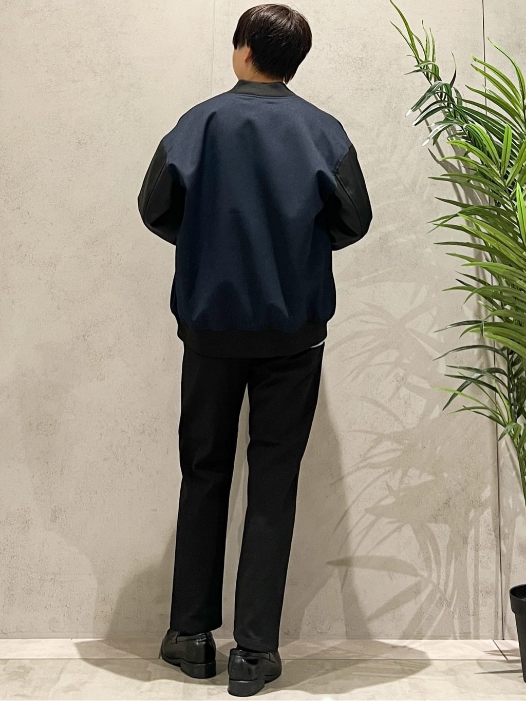 SHI-MAさんの「THE SHOP TK｜【1ランク上の大人カジュアルに】異素材コンビ リブブルゾン」を使ったコーディネート