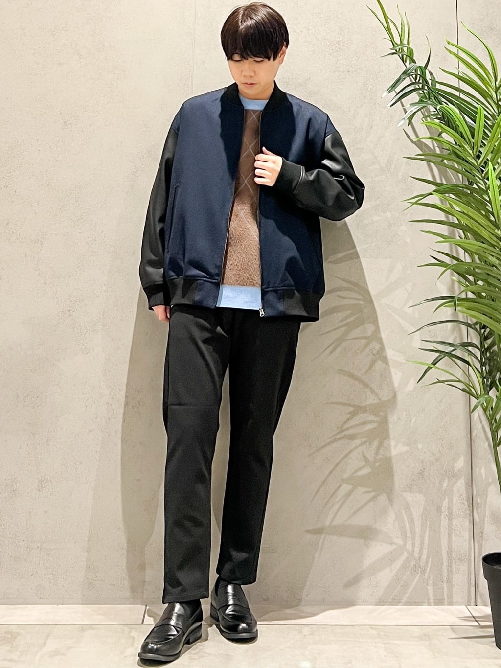 SHI-MAさんの「THE SHOP TK｜【1ランク上の大人カジュアルに】異素材コンビ リブブルゾン」を使ったコーディネート