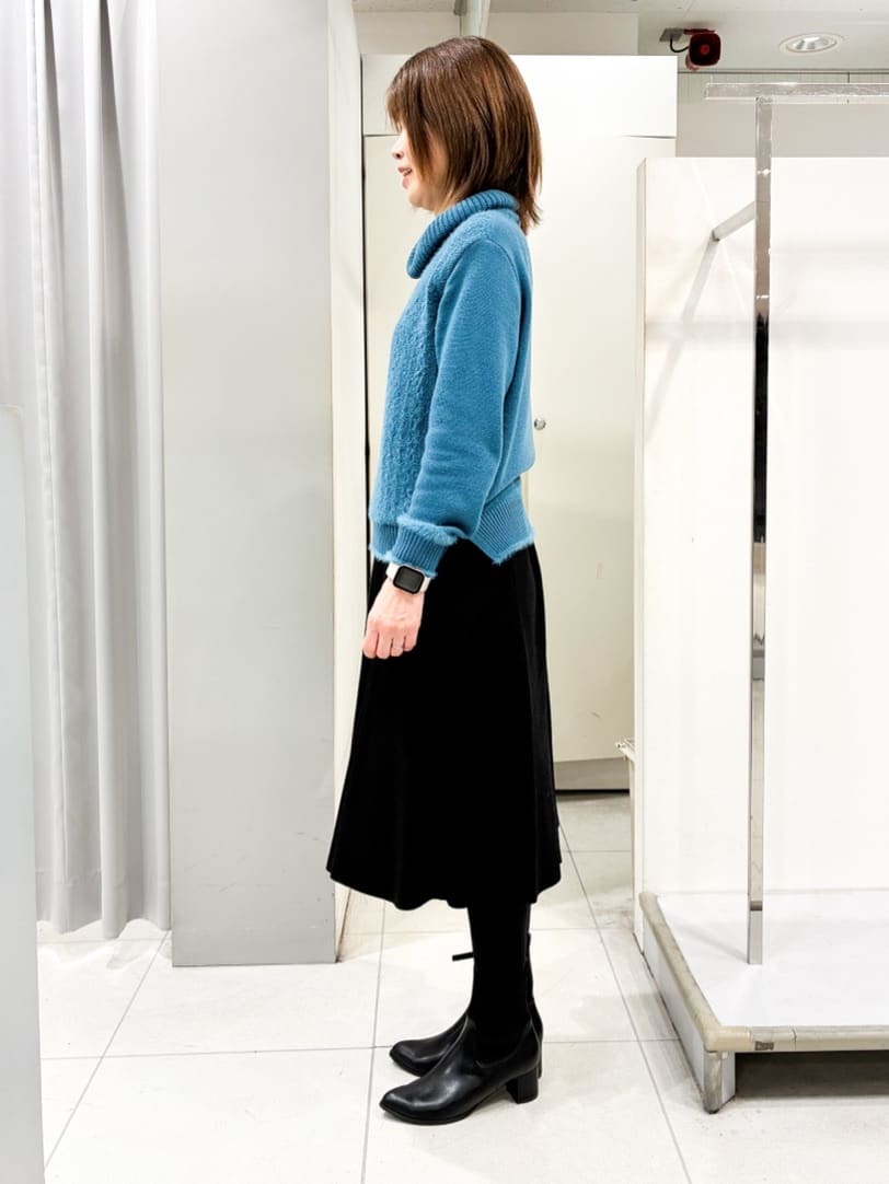 たみちゃんさんの「Reflect｜【ほんのりラメ感◎】ふわふわフェザーヤーンハイネックニット」を使ったコーディネート