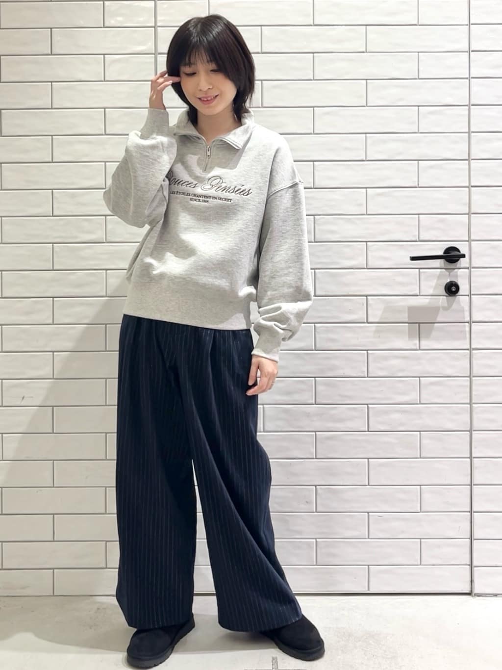 しおりさんの「OPAQUE.CLIP｜ハーフZIPロゴ刺繍裏毛【洗濯機OK】」を使ったコーディネート