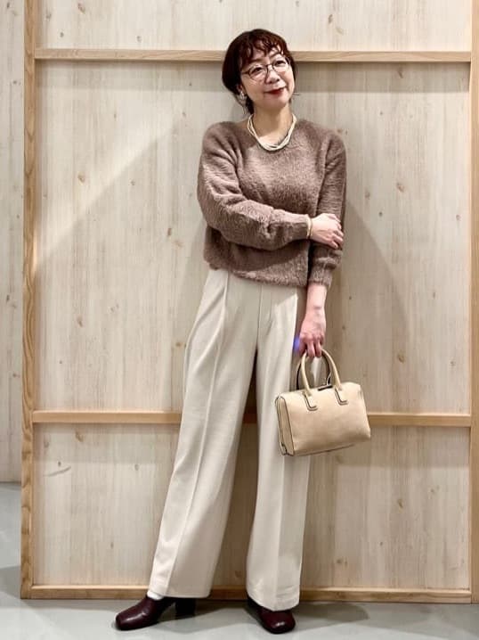 nakoさんの「THE SHOP TK｜【華やかで柔らか】ふわふわフェザーニット/洗える・前後2WAY」を使ったコーディネート