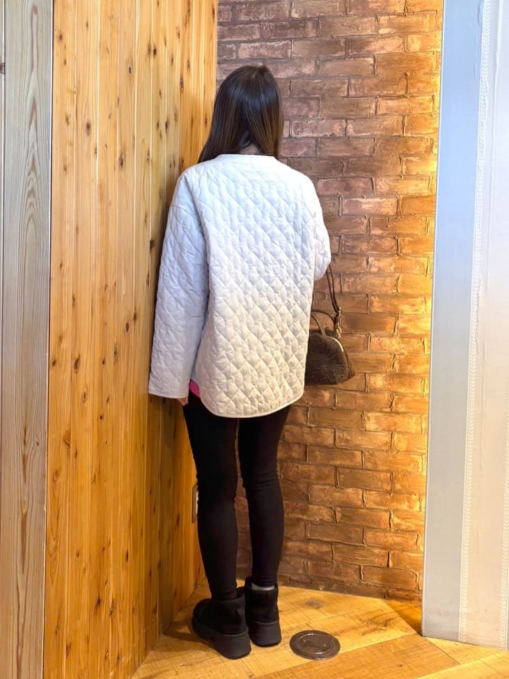 mieさんの「SHOO･LA･RUE｜【洗濯機可/S-LL】フィット感が心地よい ハイパーストレッチスキニー裏起毛」を使ったコーディネート