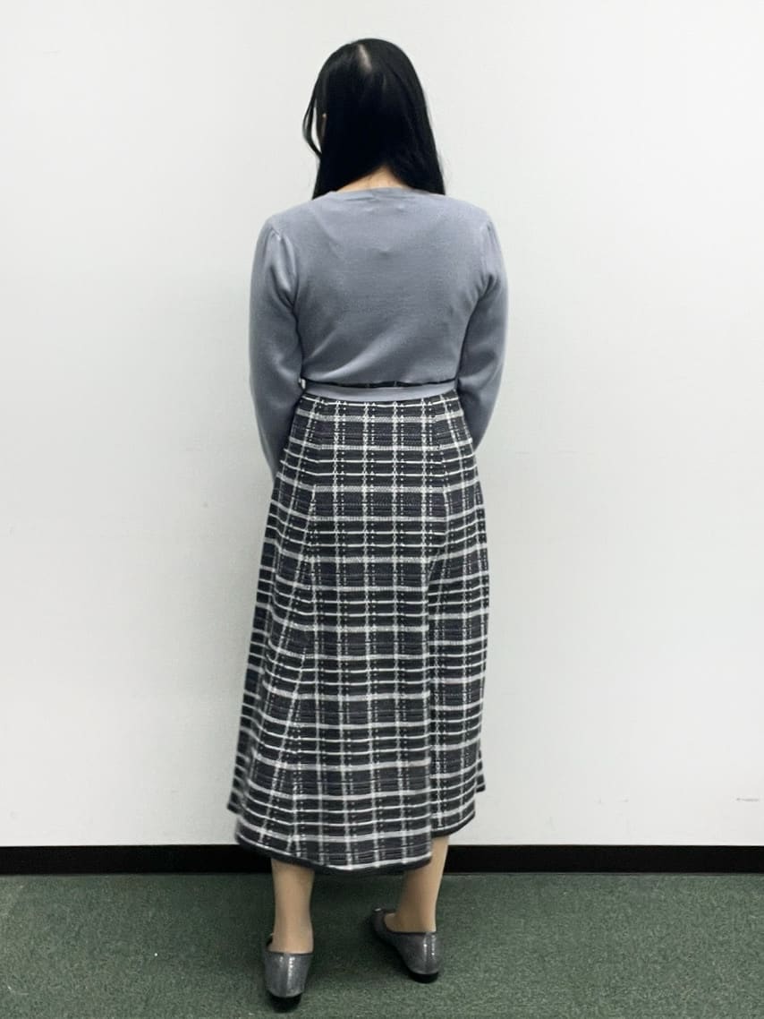 Hitomiさんの「index｜チェックラメジャカードニットワンピース」を使ったコーディネート