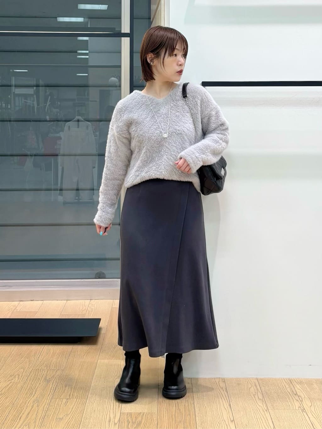 asamiさんの「INDIVI｜【洗える】エアリーシャギートップス」を使ったコーディネート