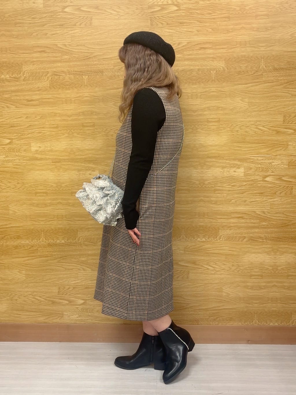 ぁむさんの「SHOO･LA･RUE｜【2点セット/洗濯機可】時短でコーデが決まる ジャンドレ+リブインナー」を使ったコーディネート
