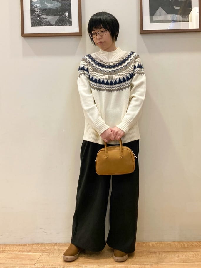 ruさんの「SHOO･LA･RUE｜【洗濯機可/撥水】フェイクファーフード ロングダウン」を使ったコーディネート