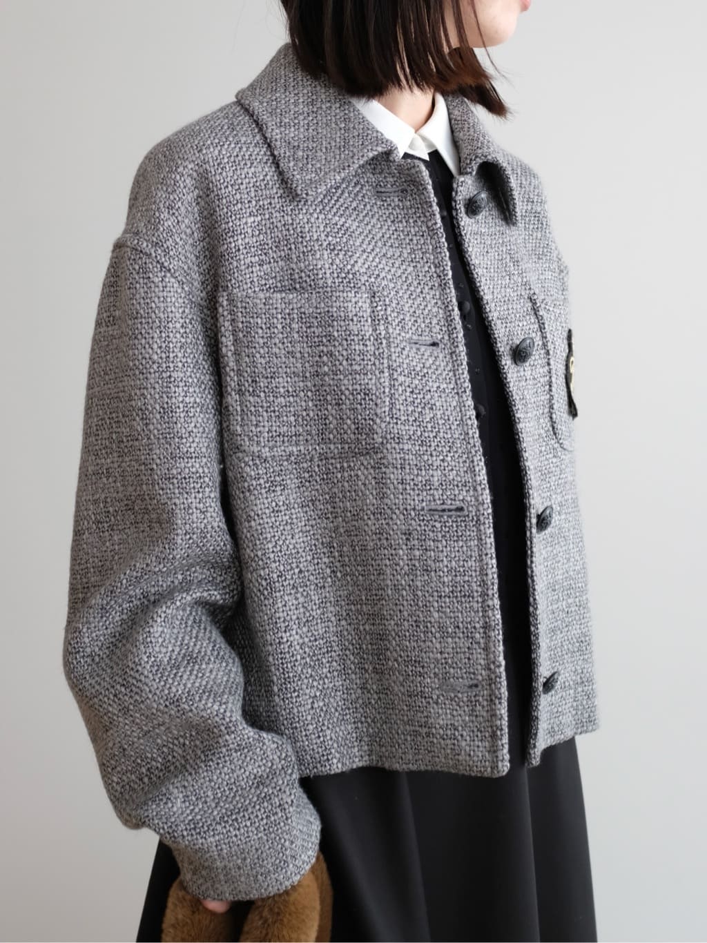 Kishimotoさんの「DRESSTERIOR｜◆エンブレムショートブルゾン」を使ったコーディネート