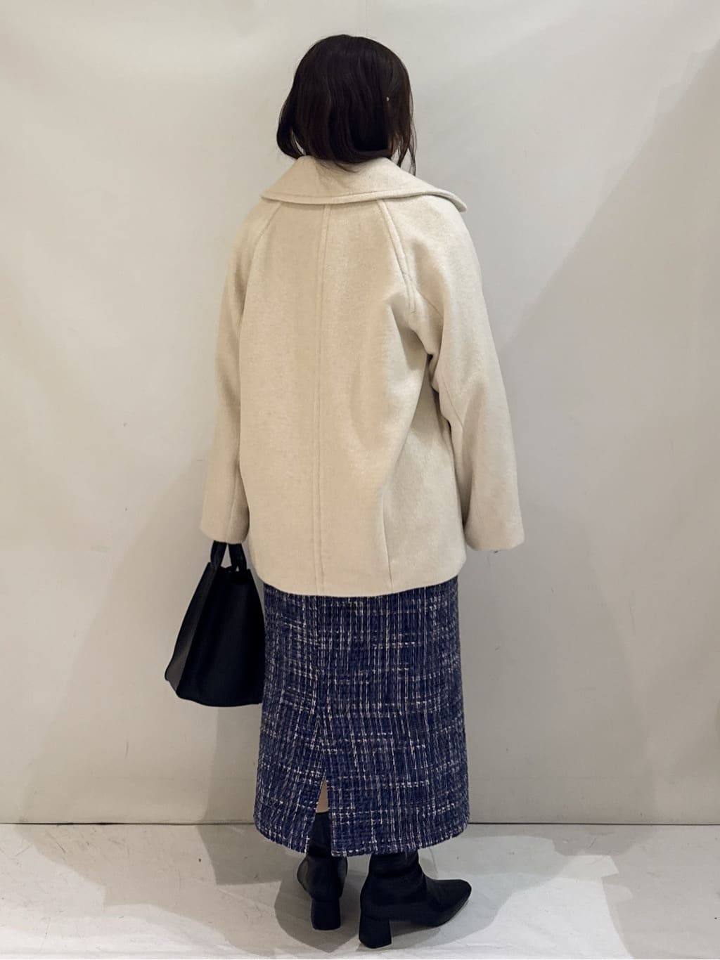 nakkoさんの「OPAQUE.CLIP｜カシミヤブレンドウールミドルピーコート」を使ったコーディネート