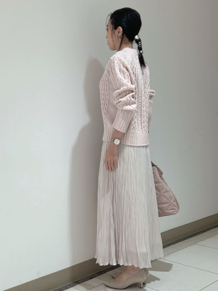 環さんの「UNTITLED｜【洗える】スポンディッシュ ケーブル柄ニット」を使ったコーディネート