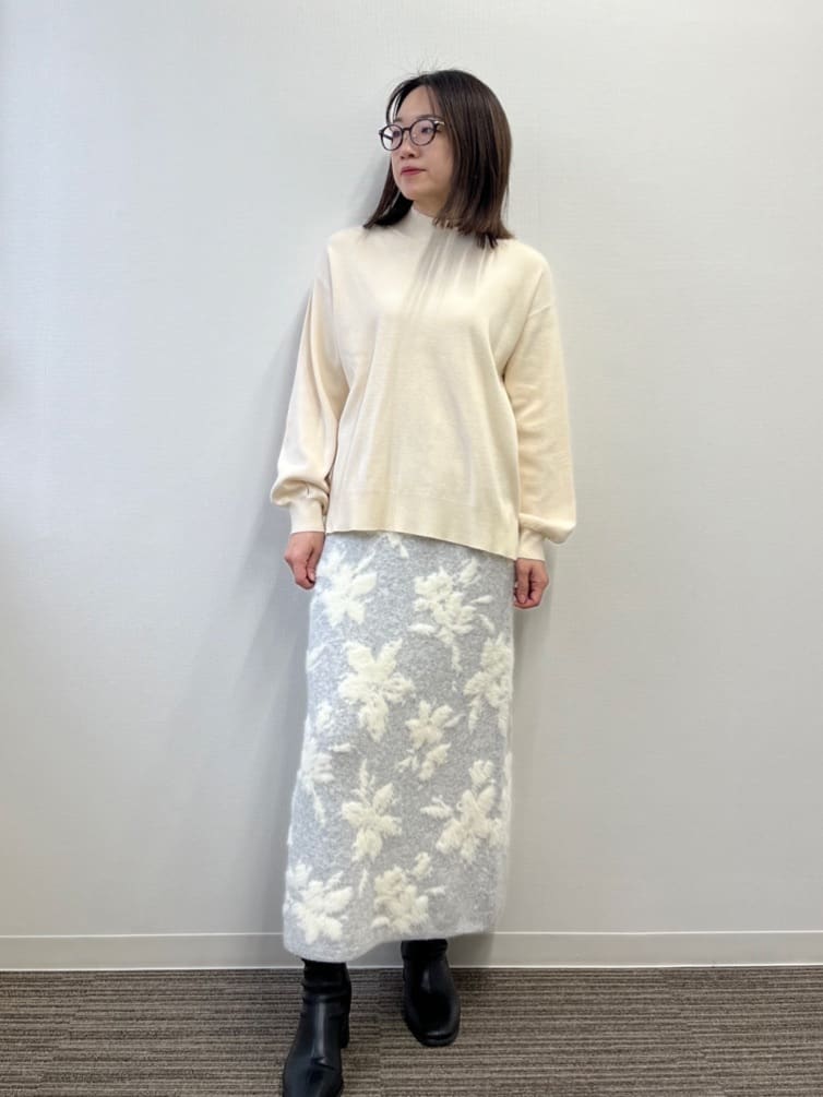 saoriさんの「【手洗い可／8色展開】カラフルハイネックニット」を使ったコーディネート