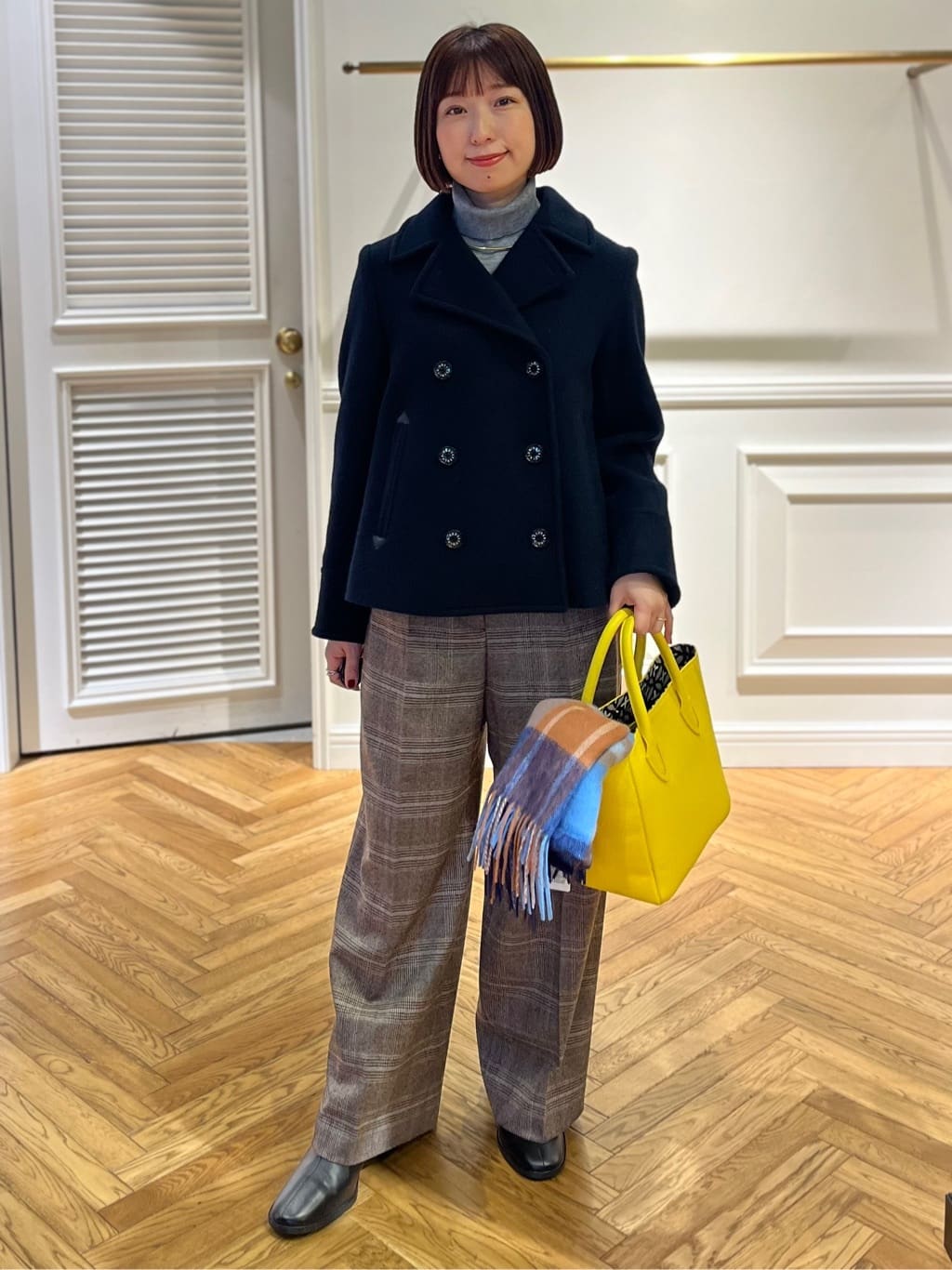 つじ まこさんの「DRESSTERIOR｜◆ショートブーツ」を使ったコーディネート