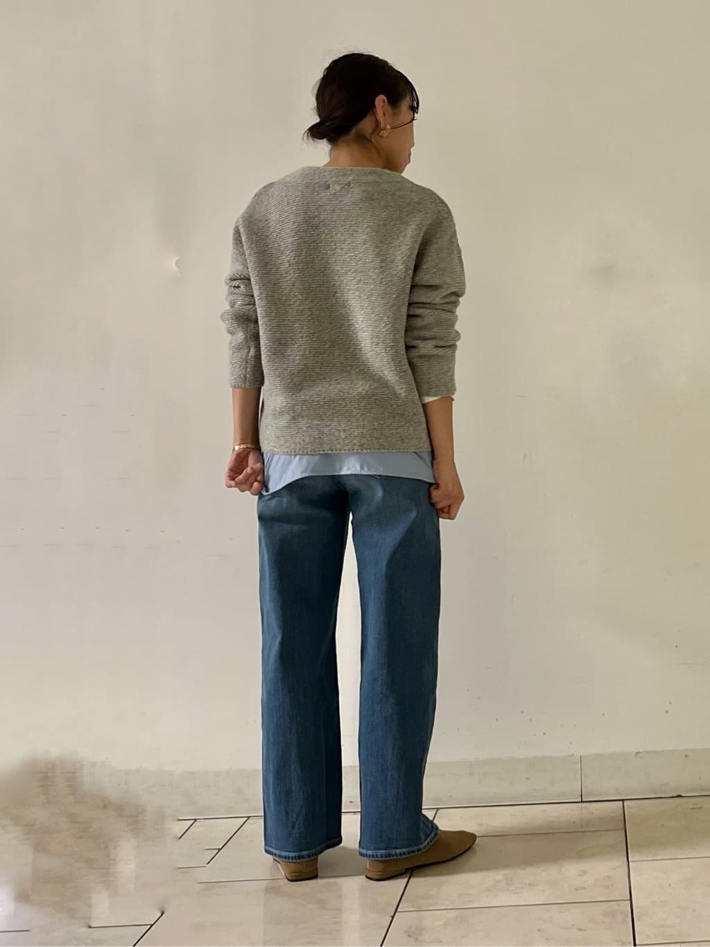 mihoさんの「INDIVI｜【洗える／大人ラメ】カラーMIXボトルネックニット」を使ったコーディネート