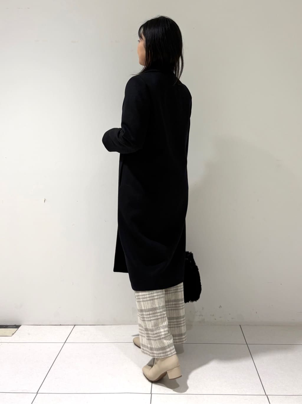 momokoさんの「INDIVI｜【洗える／毛玉になりにくい】エクストラファインウール ハイネックニット」を使ったコーディネート